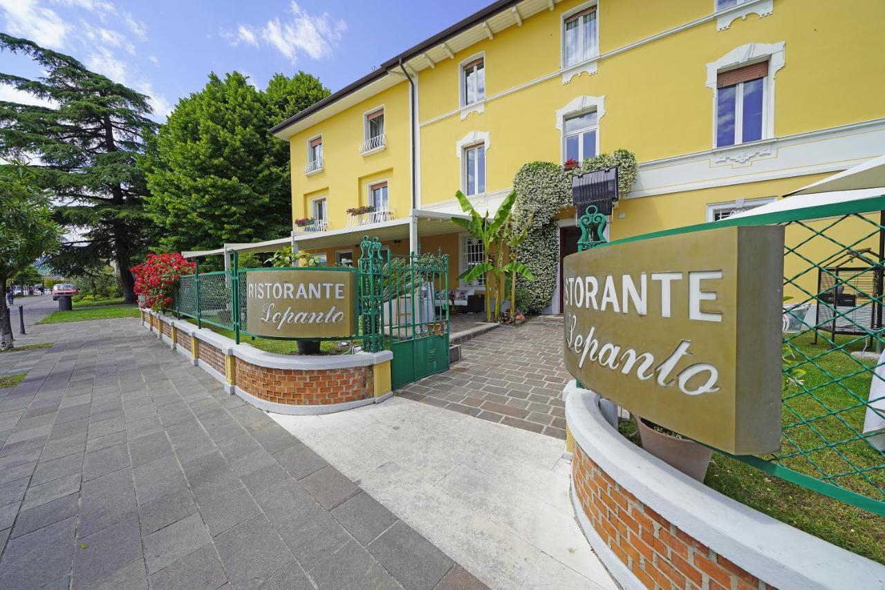 Hotel Ristorante Lepanto Salò Exteriér fotografie