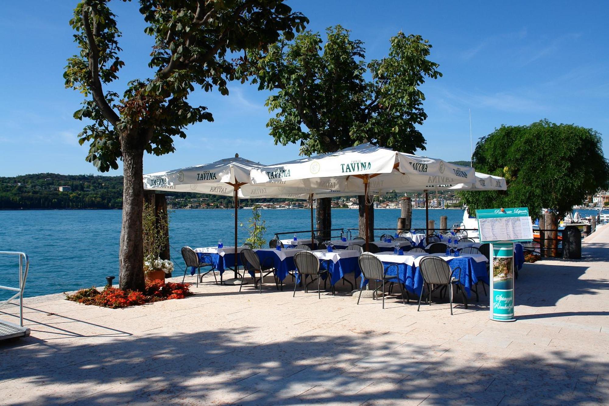 Hotel Ristorante Lepanto Salò Exteriér fotografie